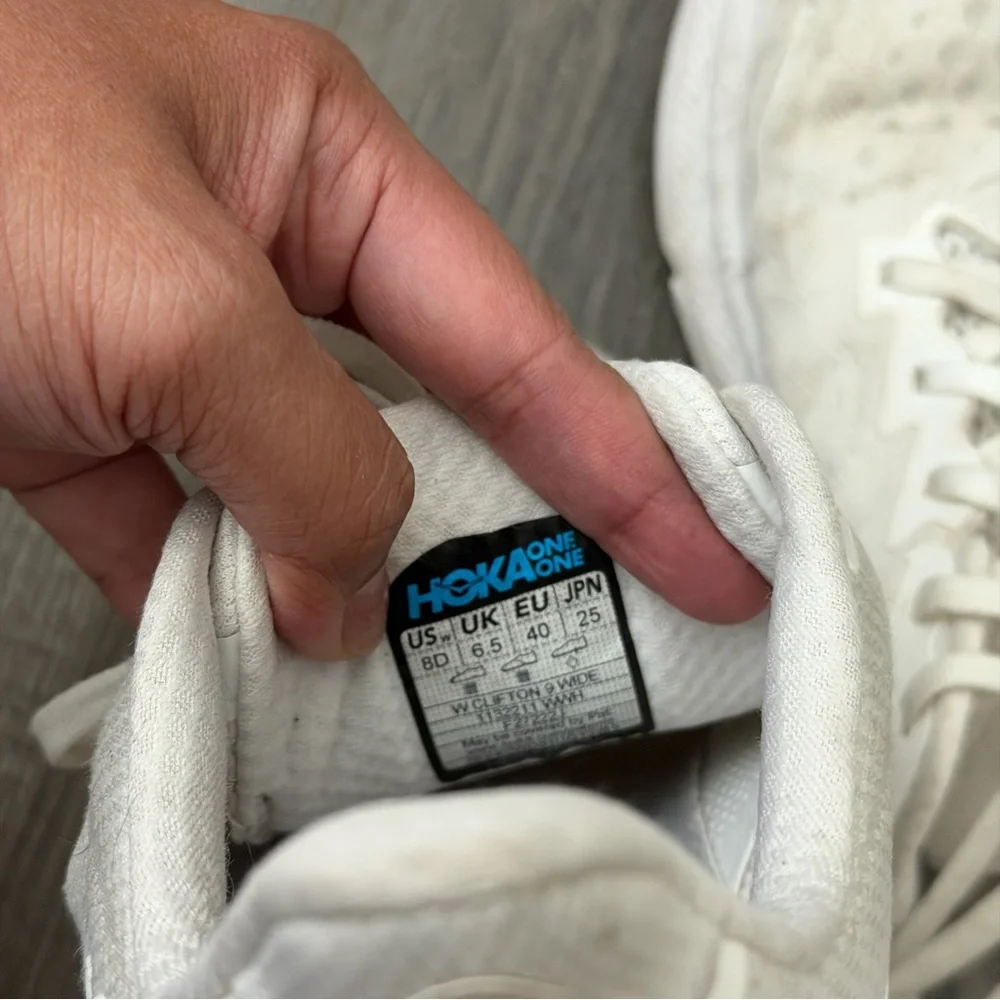 Hoka Clifton 9 – Women’s 8D (Wide) in White - Picture 5 of 9